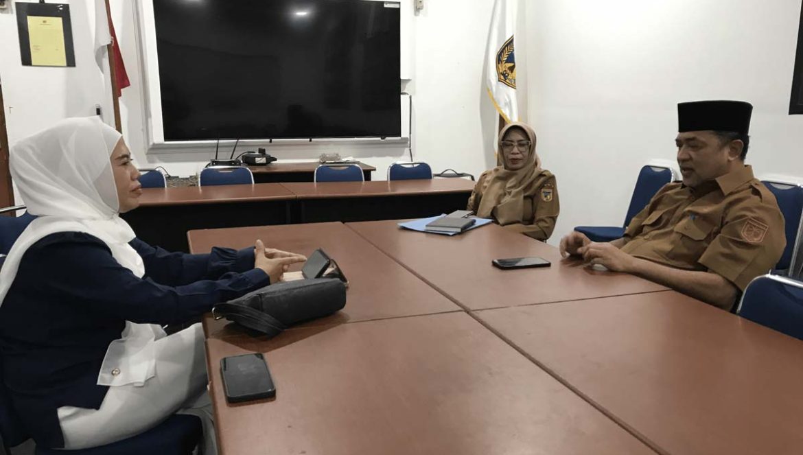 Koordinasi Program Strive bersama Kepala Kesbangpol Provinsi Sulawesi Tengah.