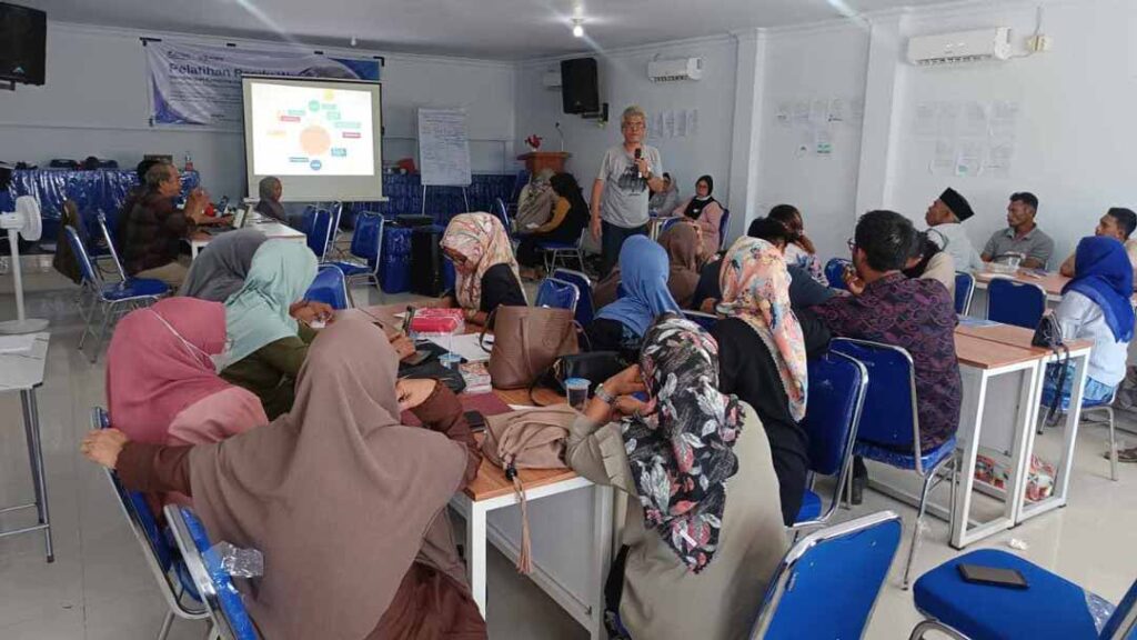 Pelatihan Pandu Warga, Agen Perubahan untuk Kampung Harmoni dan Tangguh